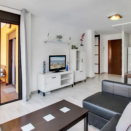 Lovely Mocan, Pool, Fast Wi-fi, Padel Court Эль-Пальмар