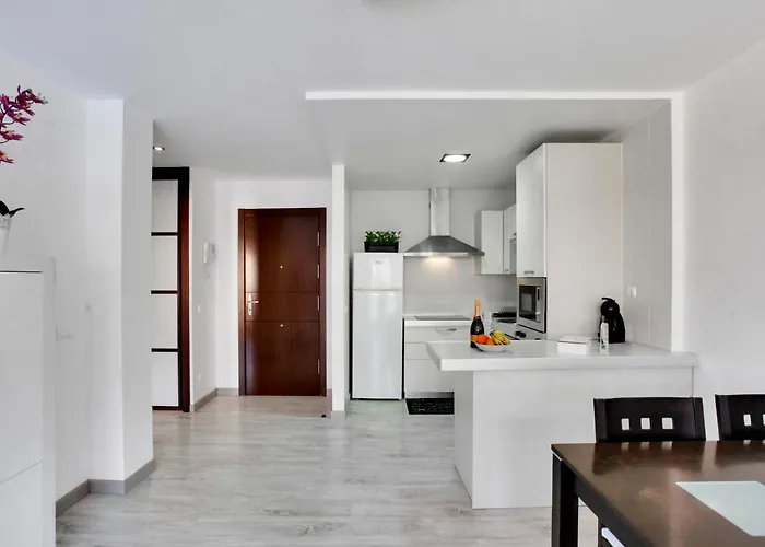 Lovely Mocan, Pool, Fast Wi-fi, Padel Court Apartamento *
