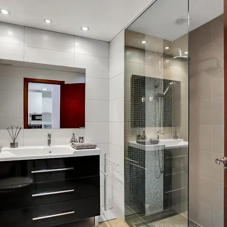 Lovely Mocan, Pool, Fast Wi-fi, Padel Court Daire