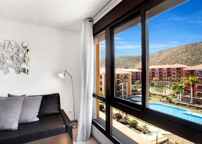 Lovely Mocan, Pool, Fast Wi-fi, Padel Court