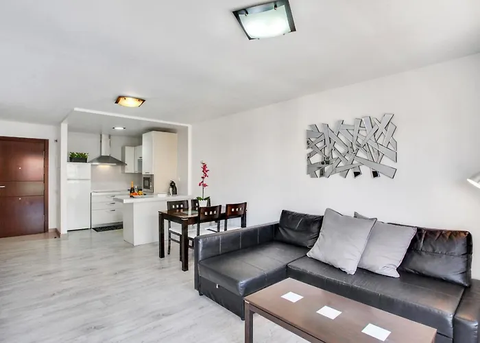 Lovely Mocan, Pool, Fast Wi-fi, Padel Court * Palm-mar
