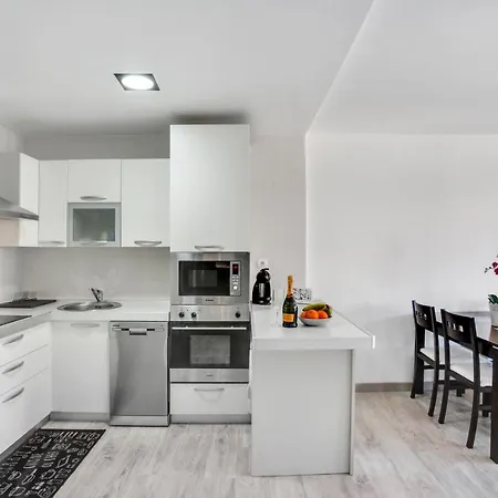 Lovely Mocan, Pool, Fast Wi-fi, Padel Court * Palm-mar